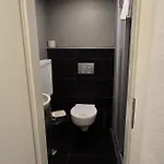 4 - Shared House 아파트 *
