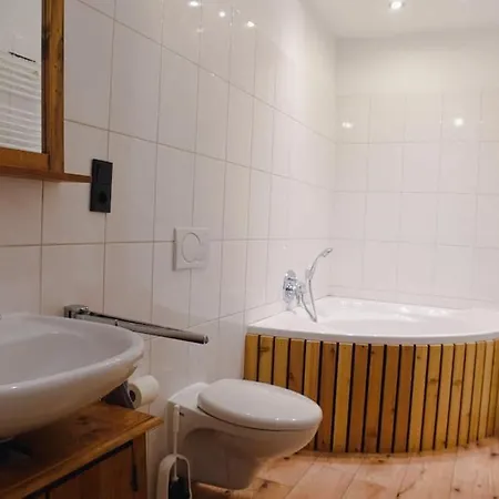 Apartment Doubleroom Shared House In 3th Floor *