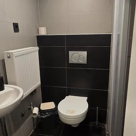 Doubleroom Shared House In 3th Floor *