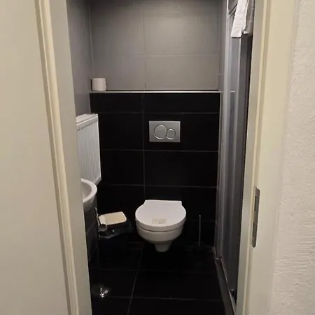 Doubleroom Shared House In 3th Floor Apartment *