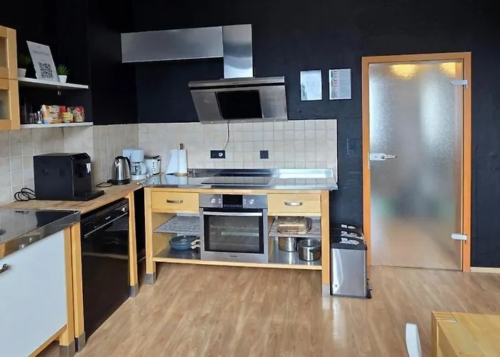 4 - Shared House 公寓 莱茵河畔林茨