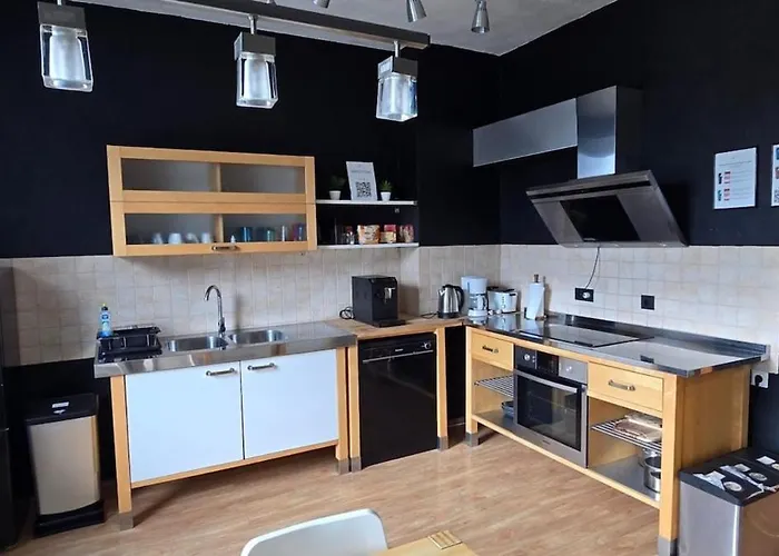 Doubleroom Shared House In 3th Floor *