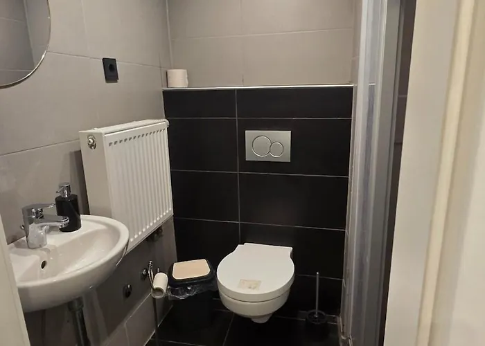 Doubleroom Shared House In 3th Floor *